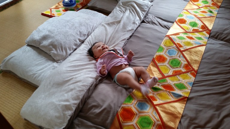 Japanese style beds really suit babies. 